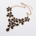 Factory Outlet Europe Palace retro pretty resin flower vintage gold metal alloy fashion choker necklace