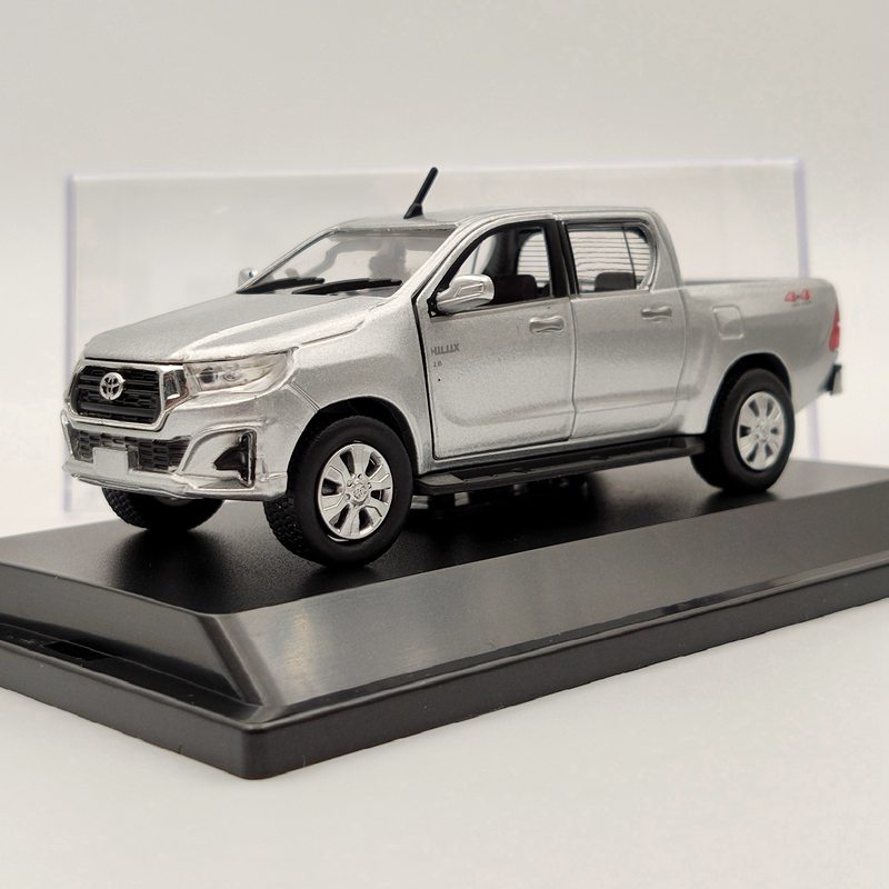 1/43 For T~ota Hilux Revo 2.8 4X4 Diff Lock Silver Diecast Models Car Pickup Truck Auto Toys Gift Collection