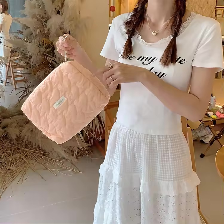 large capacity travel cosmetic bag