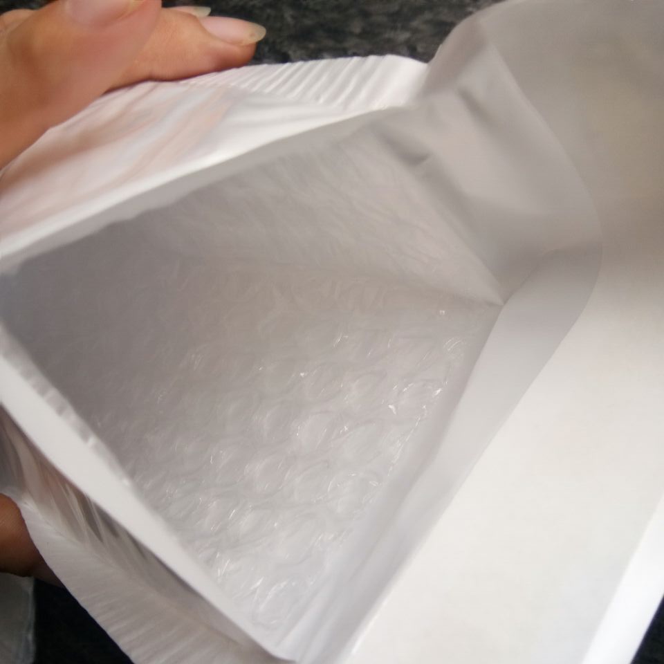 30pcs White self adhesive bag plastic Pearl Film Bubble Envelope Courier Bags Jewelry packing bags Padded Shipping Mailing Bags