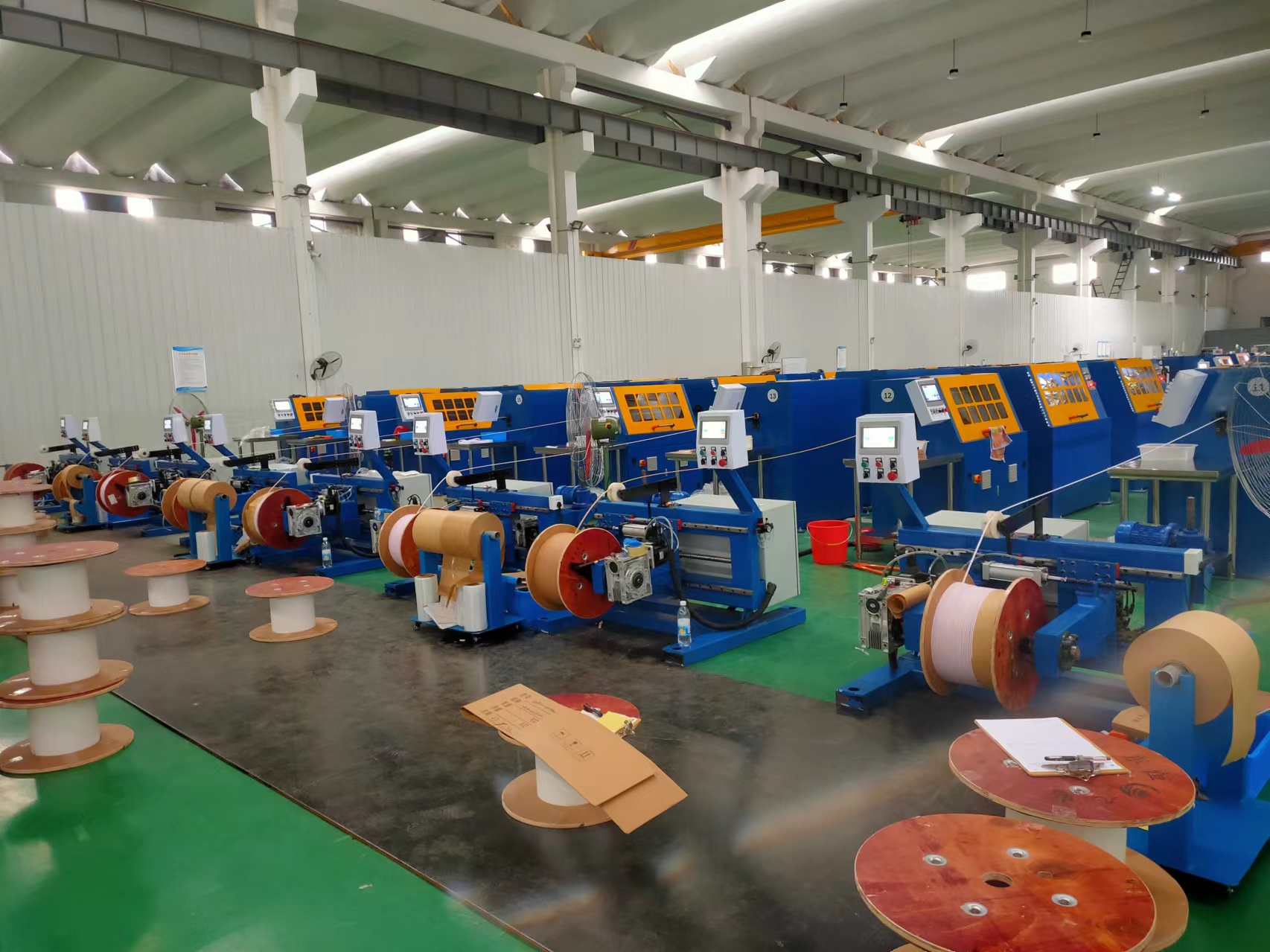 Mica tape wrapping machine