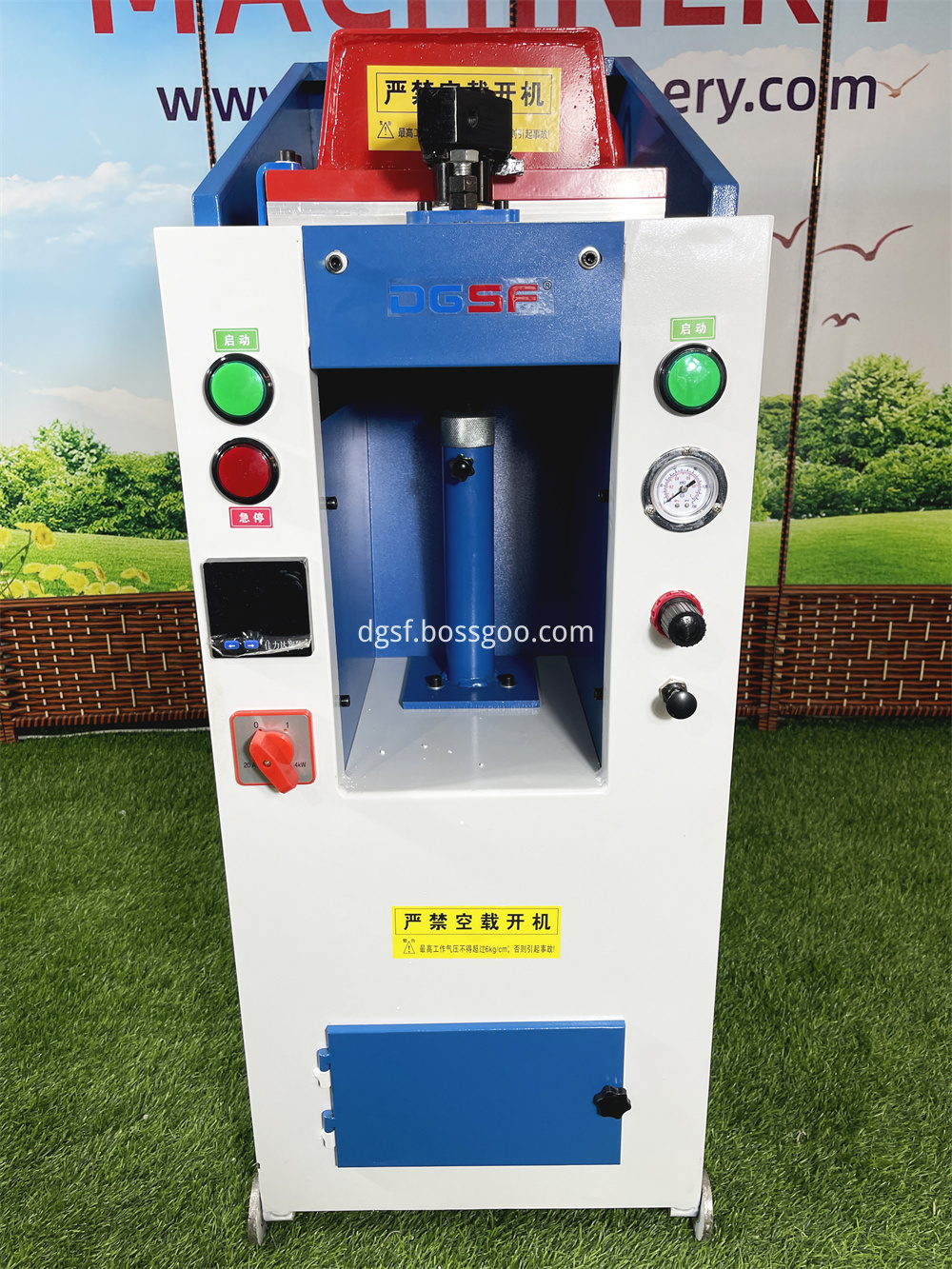 Automatic Cover Type Pneumatic Sole Attatching Machine Dg 706a 4 Jpg