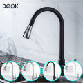 Brass Kitchen Faucet Single Hole Pull Out Spout Kitchen Sink Mixer Tap with Stream Sprayer Head Chrome/Black Kitchen Tap