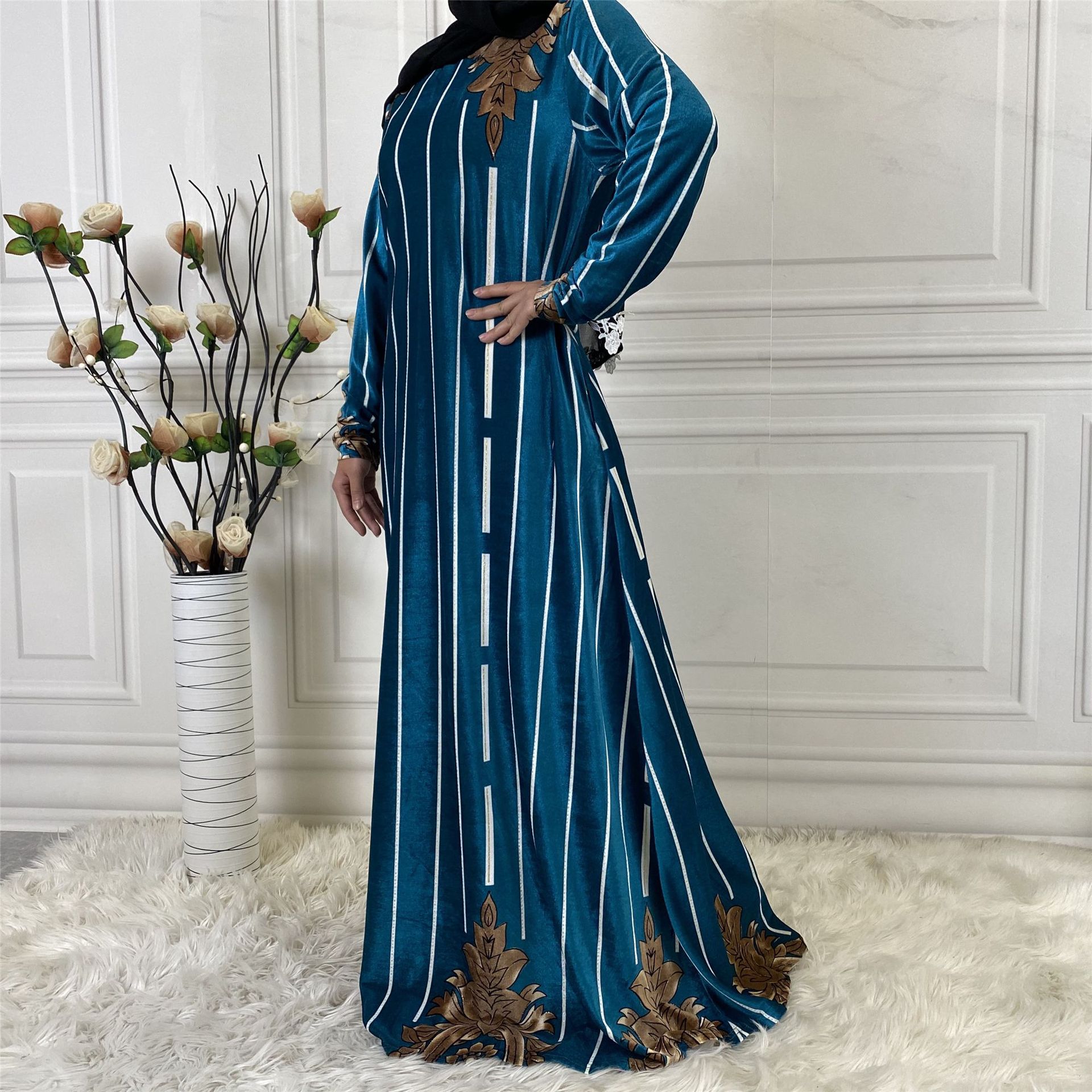 Eid Caftan Dresses Abayas for Women Muslim Abaya Dubai Moroccan Kaftan Velvet Arabic Long Dress Islamic Clothing Vestidos Largos