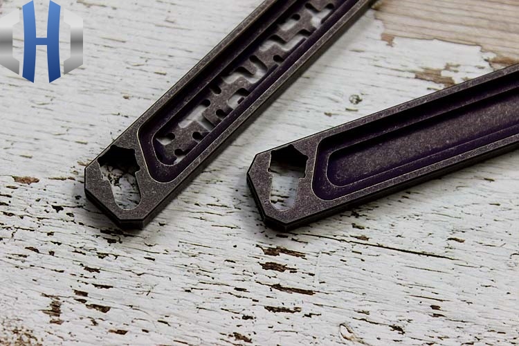 Titanium alloy CNC engraving EDC crowbar Multi-function crowbar Screwdriver screwdriver Key pendant Gadget