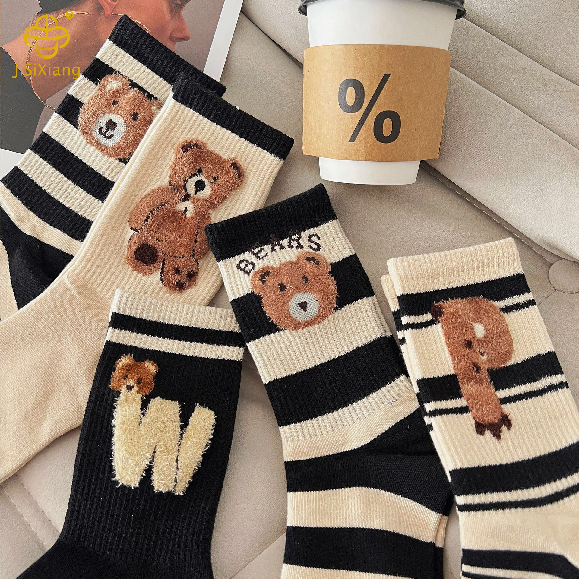 Korean version of Little Bear mid tube socks pile socks student sports sock