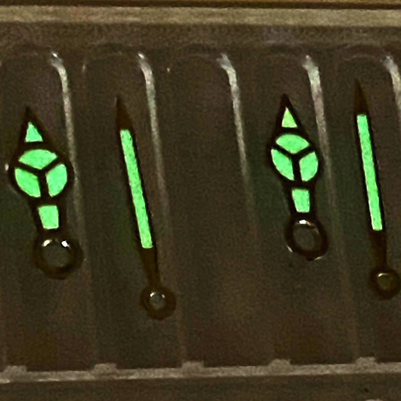 BGW9 watch hands 