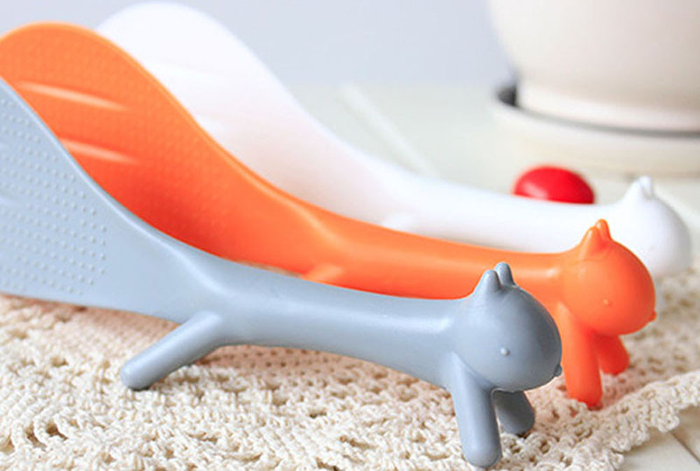 Hot Sale BEST Cute Plastic PP Cartoon Home Kitchen Squirrel Shape Rice Scoop Spoon Soup Sauce Paddle Ladle Random Color 619