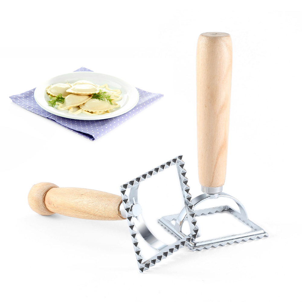 New 2019 Italian Round and Square Pasta Cutter Kitchen Pasta Mold Tool Ravioli Stamp Cutter With Beach Wooden Handle