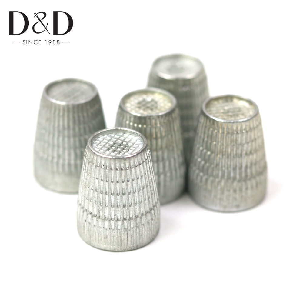 D&D New 1pcs/Pack Metal Sewing Thimble Needles Cap Shape Finger Protector DIY Needlework Sewing Tools Accessories