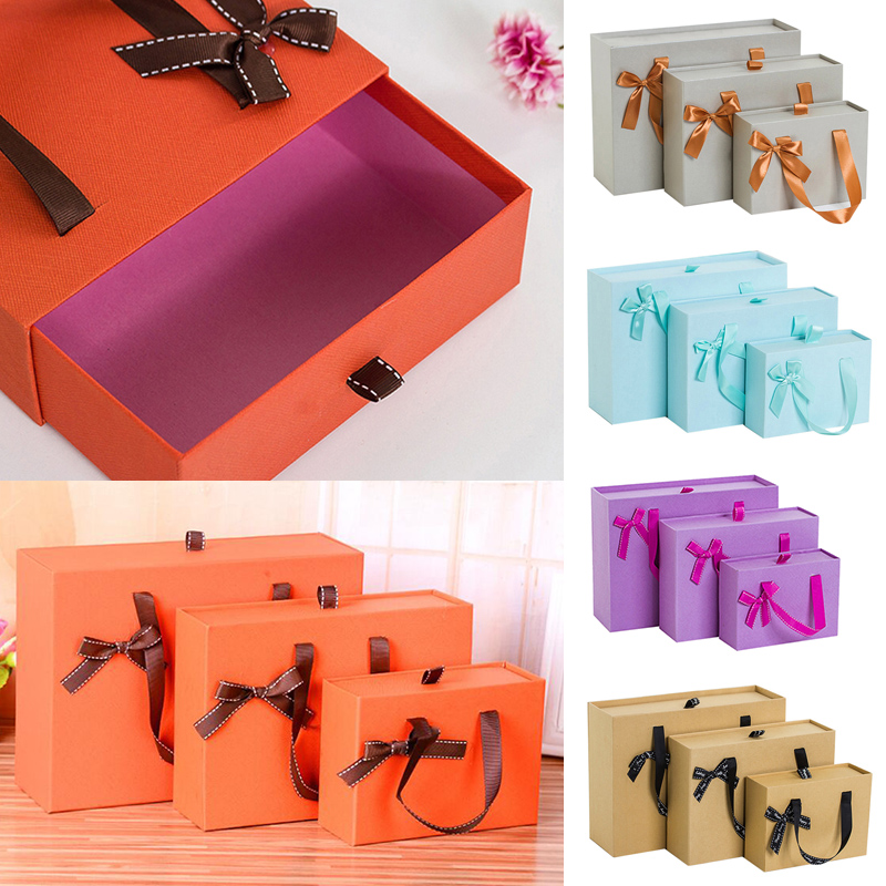 Festival gift packing bag Square Gift Boxes With Ribbon handle Candy Kraft Paper Box Chocolate Cookies Box Women's Gift Box