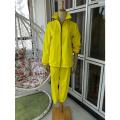 PUBG Game Playerunknown's Battlegrounds Cosplay Costume Small Yellow Chicken Eat Yellow Clothes Group Sports Top + Pants Suit