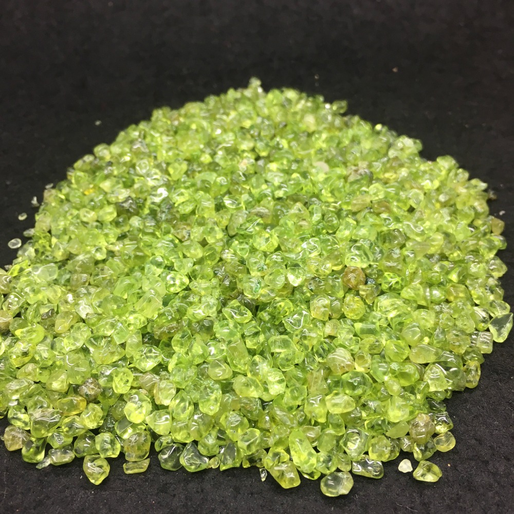 50g Natural Peridot Olivine Quartz Green Crystal Stone Rock Chips Lucky Healing family natural stones minerals Fish tank stones