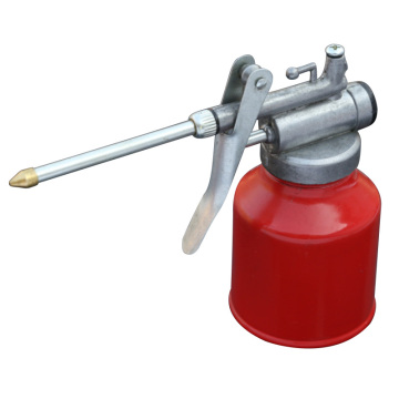 250ml Machine Oiler Pump Spray Gun Metal Oiler High Pressure Long Beak Oil Can Pot Hand Tools for Lubricating Airbrush Hot