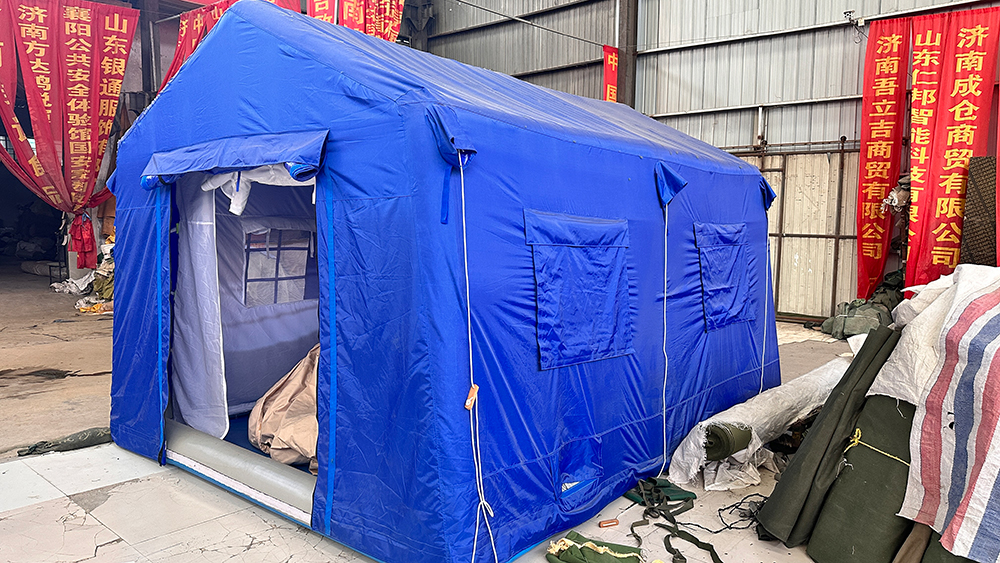 Waterproof outdoor disaster relief tents