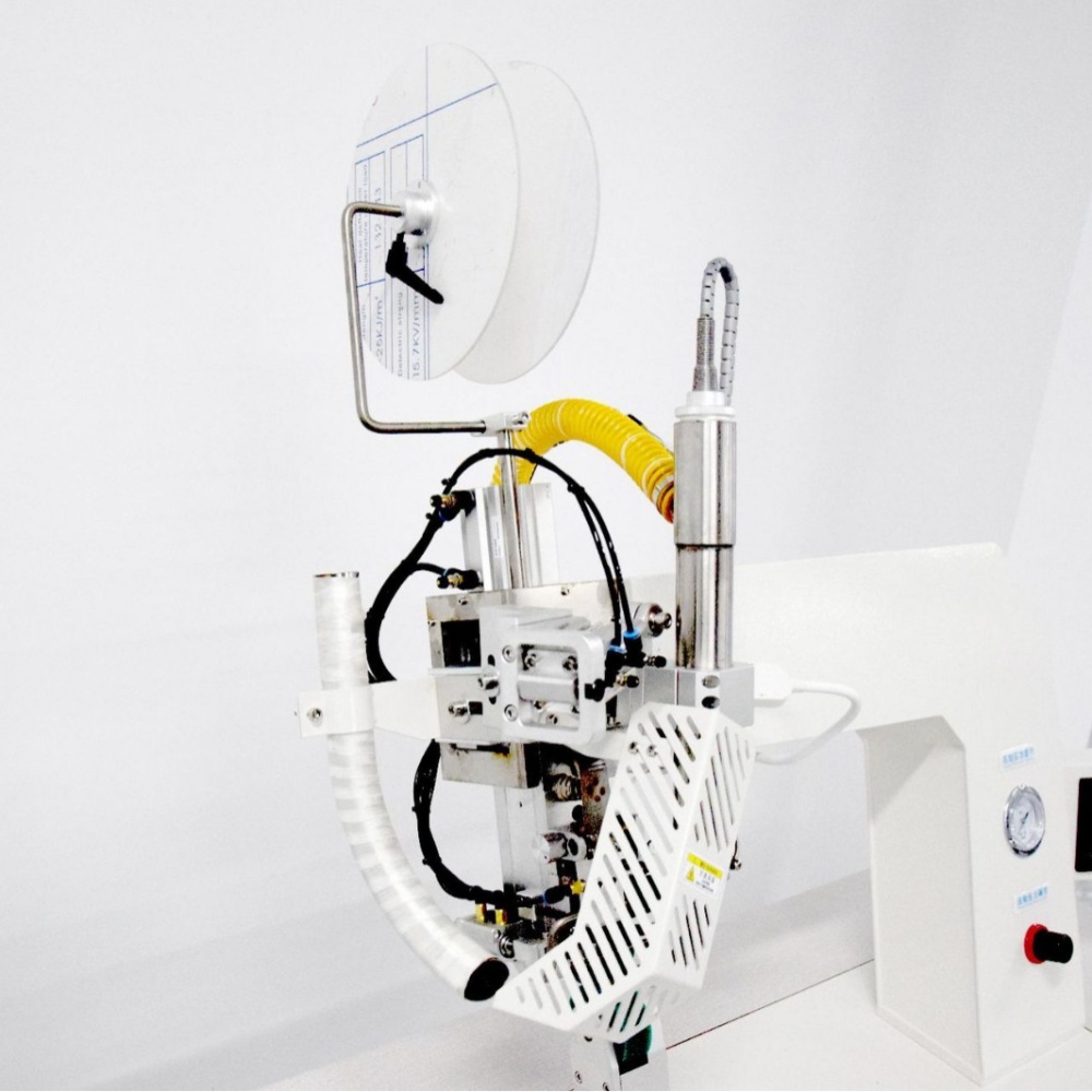 CH-2500TB Hot air seam sealing machine (3)
