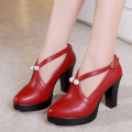 red 8.5cm heel