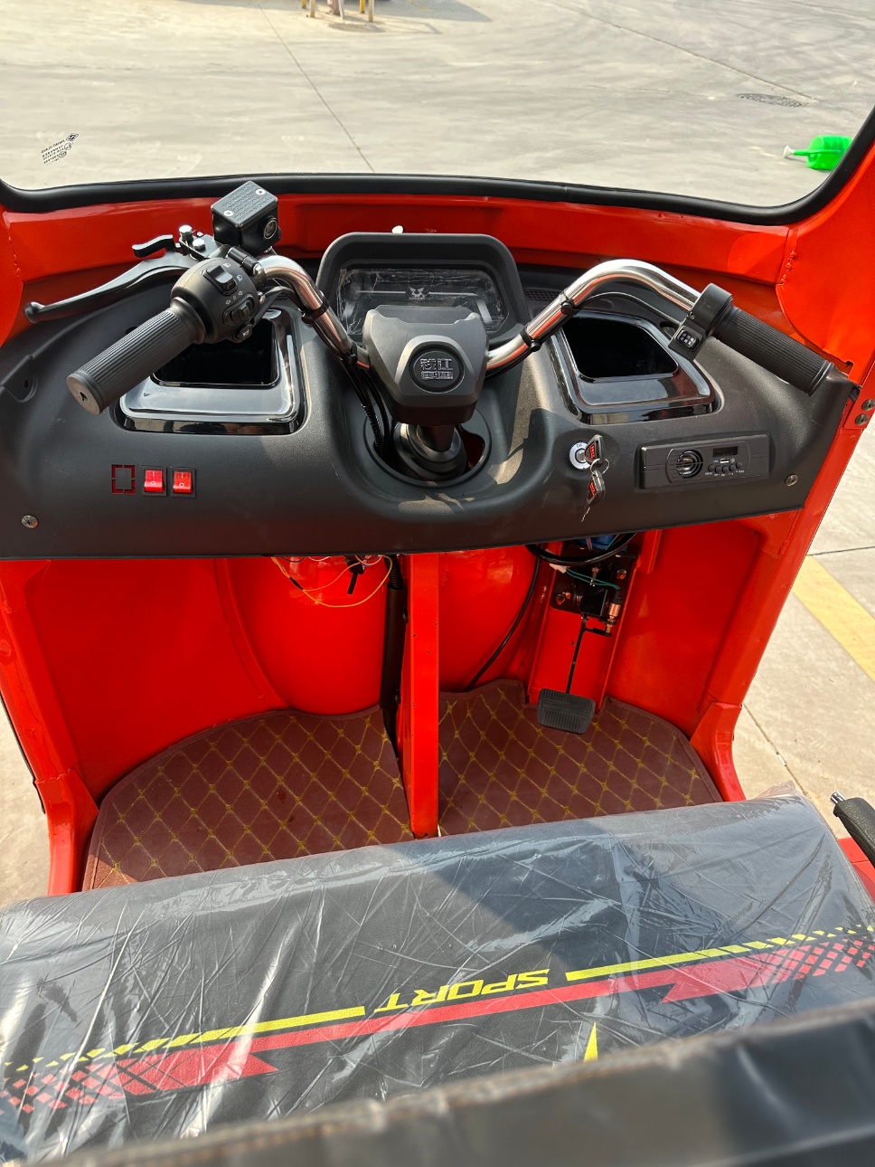 Three rows of electric tricycles