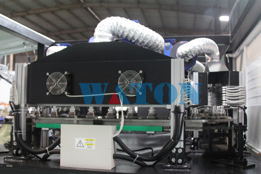 Small Bottle Pet Blowing Machine Manufacturing