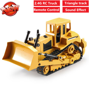 New large size excavator High Simulation 2.4G Remote Control Truck With Triangle crawler bulldozer Truck Vehicle sound lights