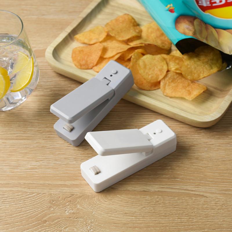 Portable Plastic Bag Sealer Mini Hand Electric Heating Seal Machine Electric Vacuum Food USB Charging Pressure Sealer