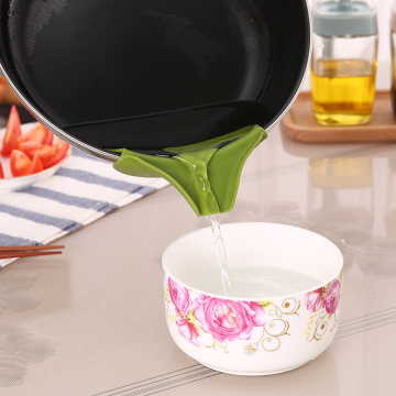 New Silicone Soup Funnel Easy Useful Pots Pans Bowls Jars Anti-spill Funnel Eco-Friendly Kitchen Accessories Specialty Tools