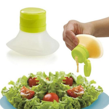 Portable Salad Dressing Squeeze Bottle Kitchen Tool Container Sauce Cream Oil Jam Castor Salad Mini Bottle Squeeze #63
