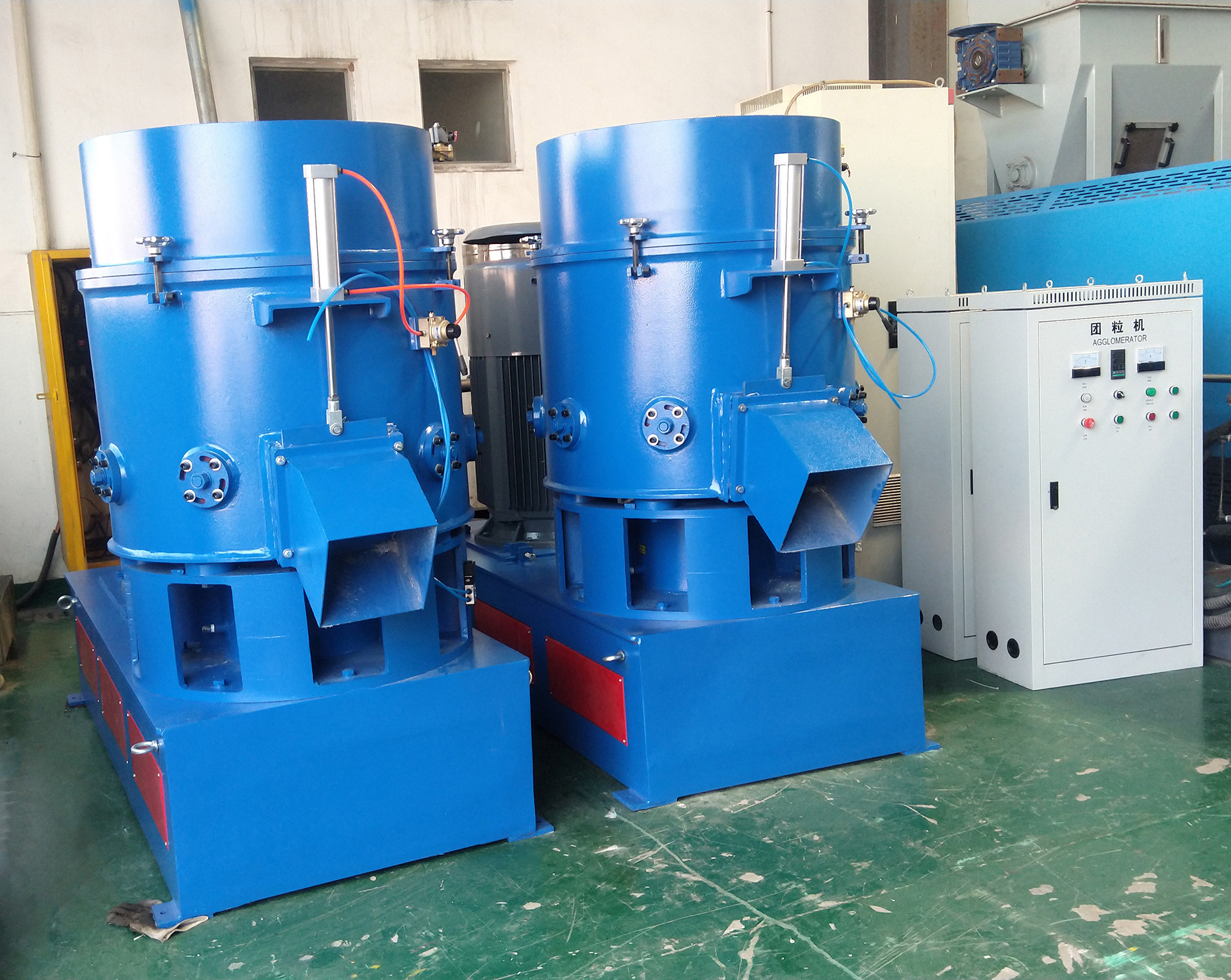 Agglomerator