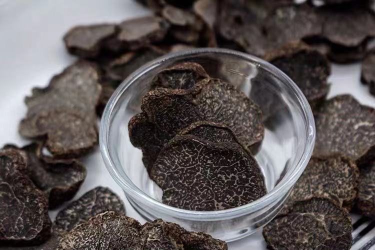 wholesale bulk organic High Quality lu Dry Fresh Black Truffle hei song lu