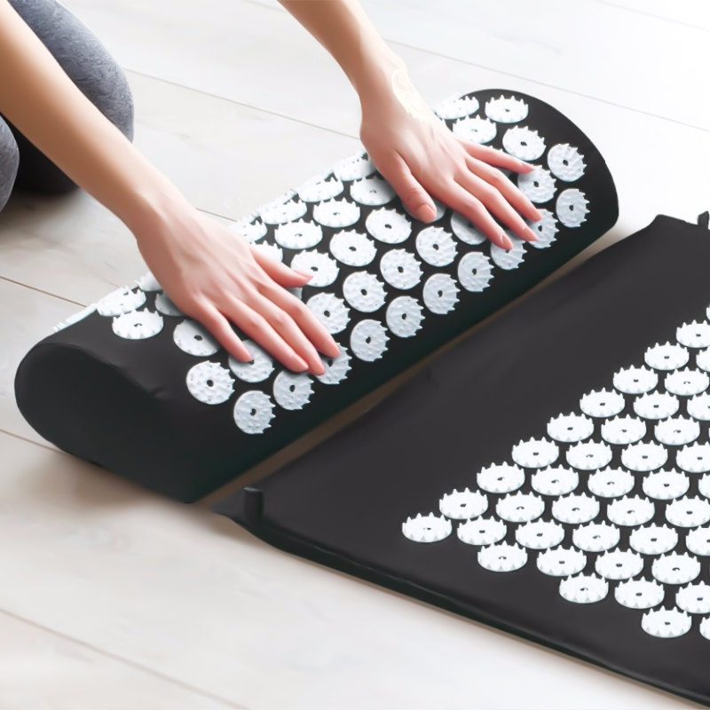 Massager Cushion Acupuncture Sets Relieve Stress Back Body Pain Spike and Relaxation Massager Yoga Mat with Pillow Women&Men