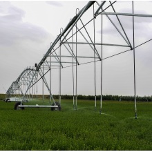 The design idea is novel, strong and durable, easy to operate sprinkler irrigation machine