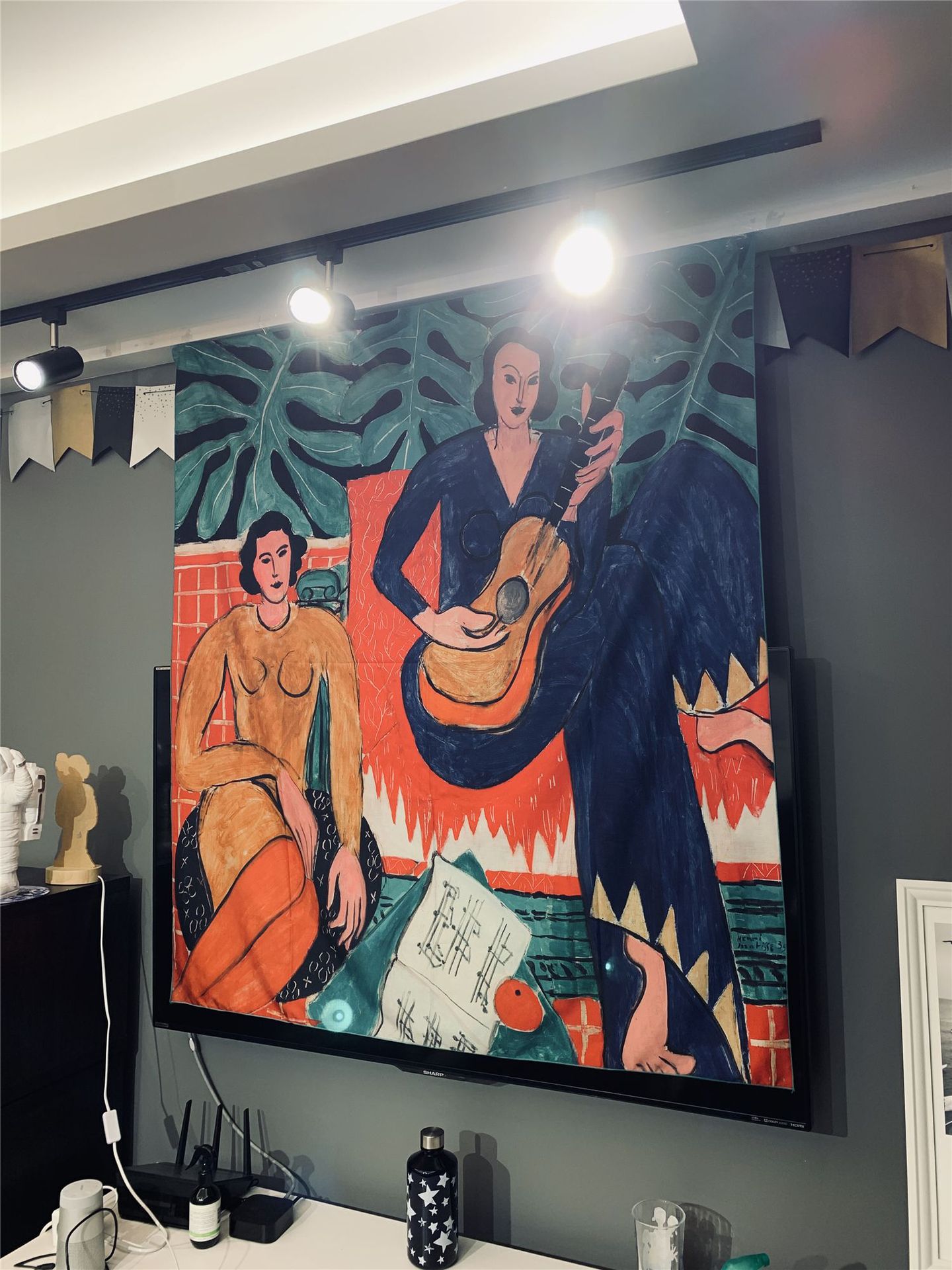 Matisse Women's Guitar Tapestry Home Decorative Cloth Artistic Oil Painting Tapestry Wall Cloth for Living Room Arts and Crafts
