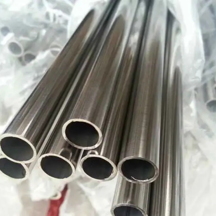 Stainless steel pipe