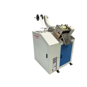 Ultrasonic tape cutting machine