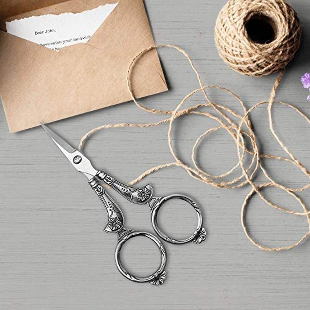 5 In 1 Embroidery Sewing Scissors European Retro Silver Classical Scissors Set Thimble Needle Box Combination Sewing Tools