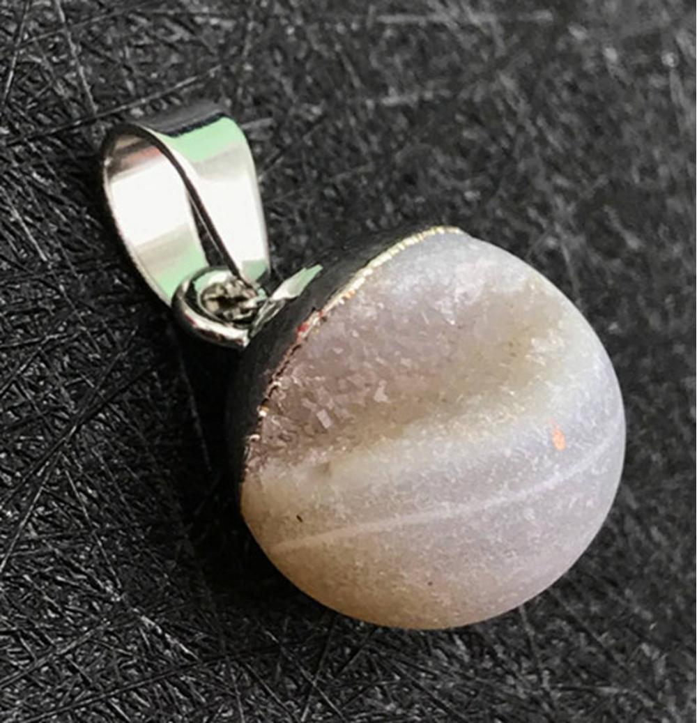 Natural opening smile agate crystal crystal sand bead stone pendant men and women DIY necklace jewelry making
