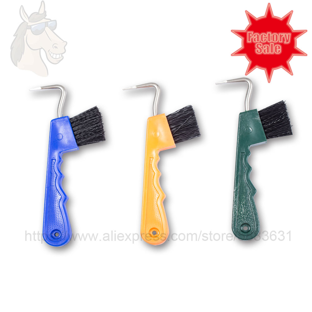 7 1002 Hoof Pick with Brush 18.5x8cm Plastic Handle Big Metal Hook Horse Grooming Kits Horse Hoof Care Economic Brush Cleaning