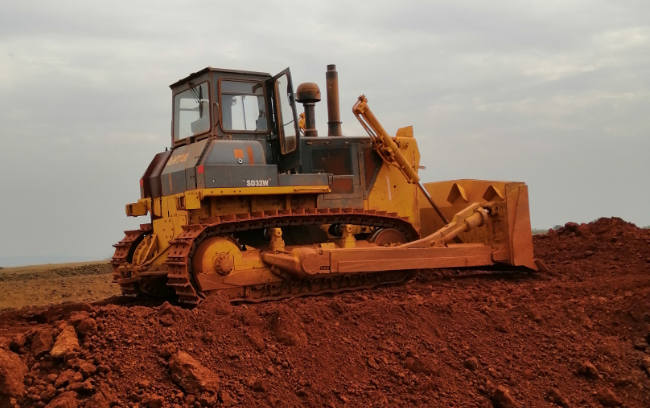 shantui SD32 SD32D heavy equipments desert bulldozer