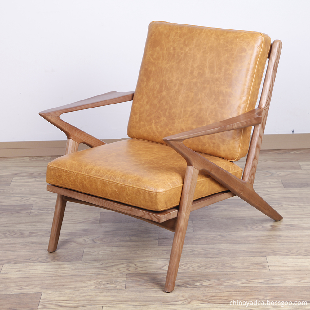 Waxy leather Selig lounge chair 