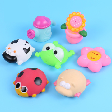 Baby Bath Toys Soft Rubber Water Spray Colorful Animals Model Squeeze Sound Spraying Beach Bathroom Toys For Infant Kids Gift