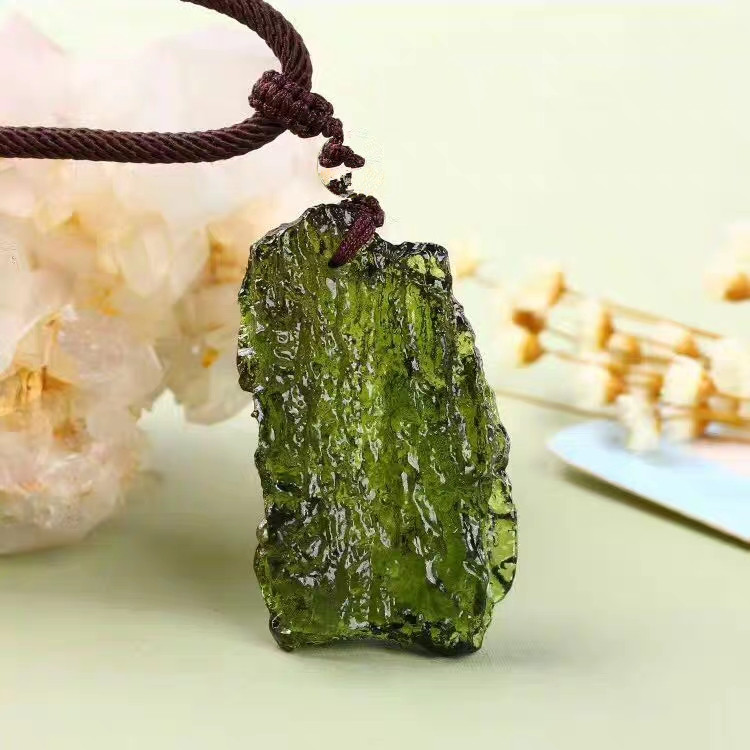 Hot Sale A++ Natural Moldavite green aerolites crystal stone pendant energy apotropaic4g-6g/ lot+ free rope Unique Necklace