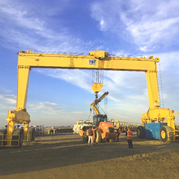 Rubber Tyred Crane