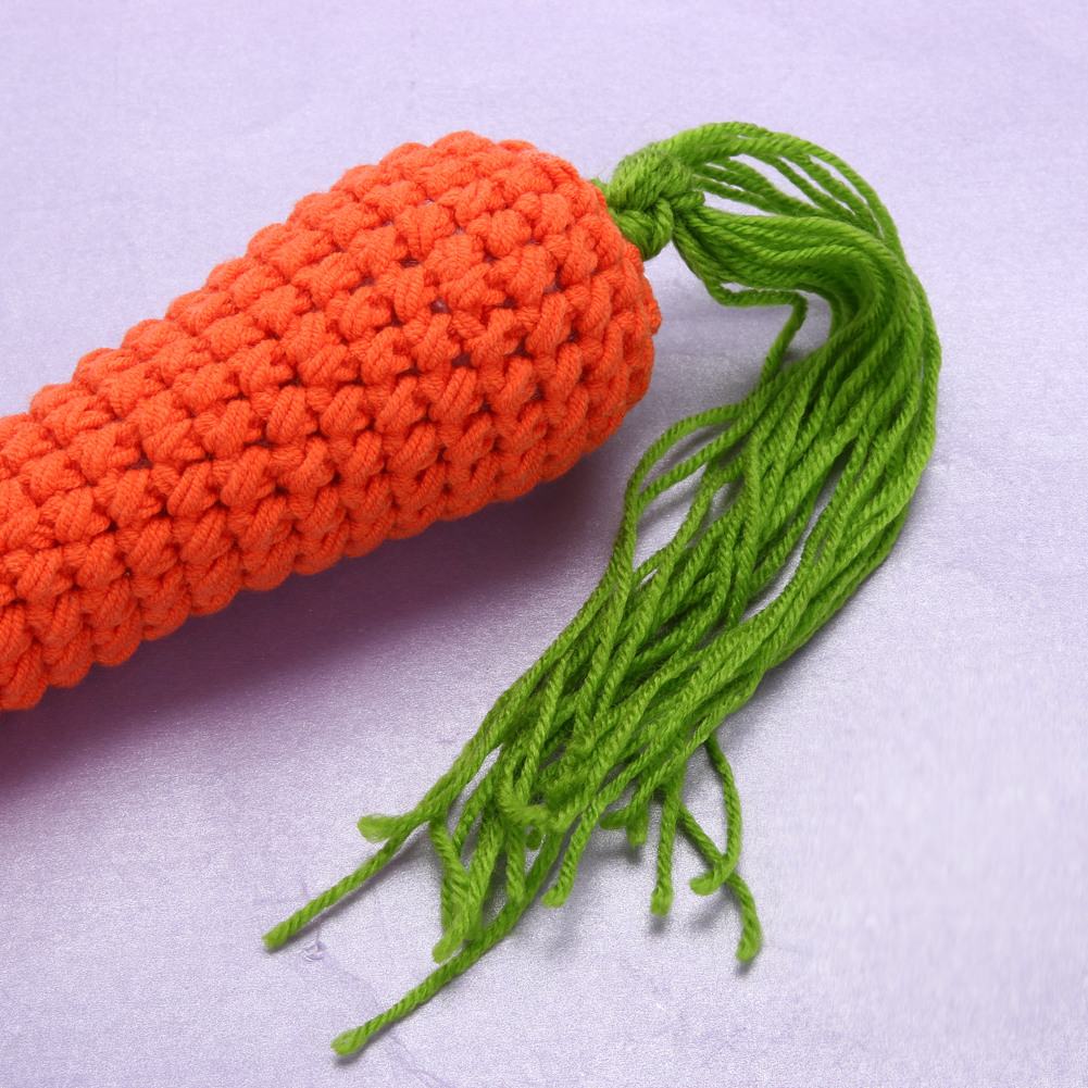 Newborn hand knitting crochet rabbit wool baby clothing photography props carrot simulation toy