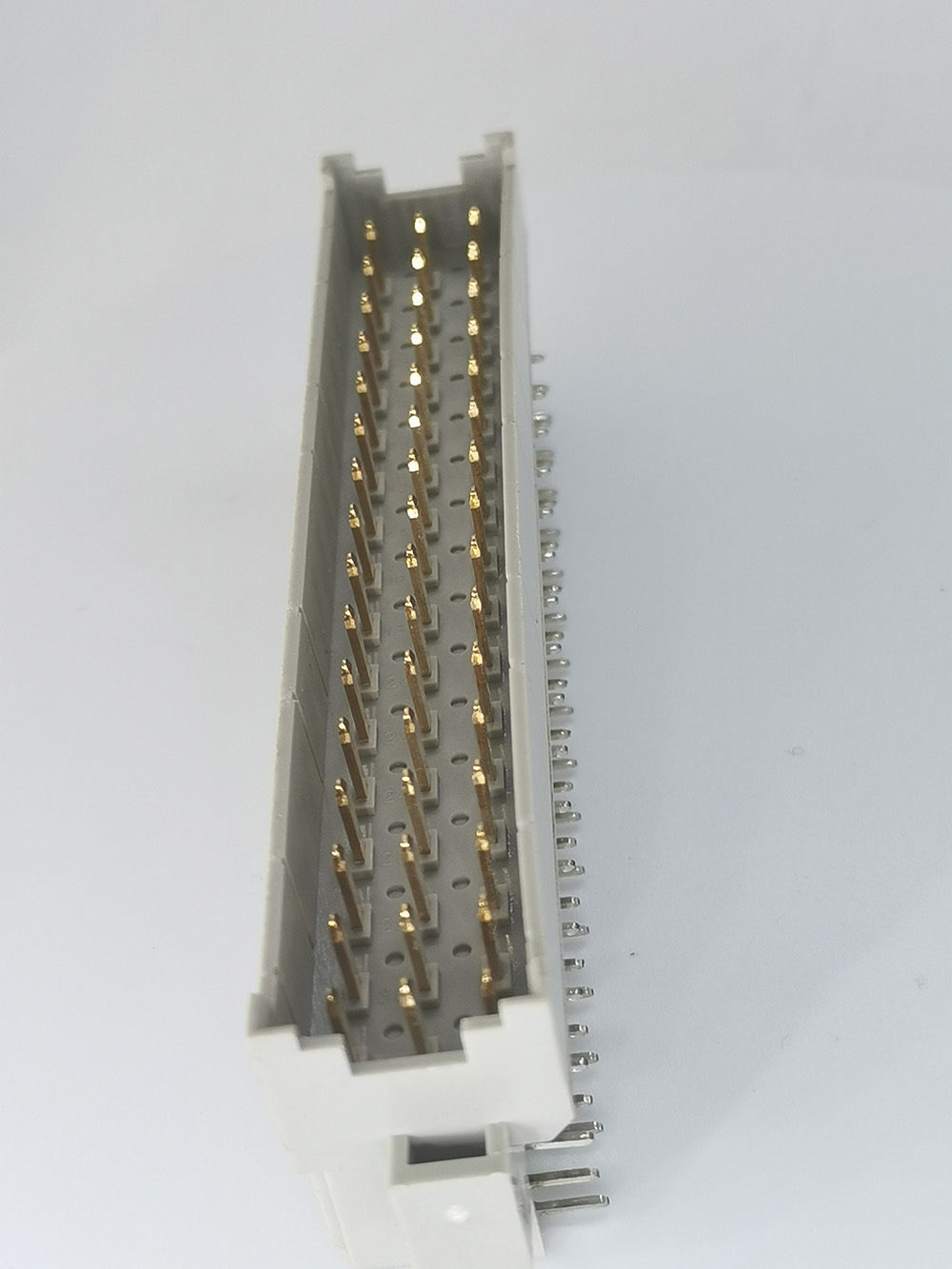 Din41612 Right Plug High Power Connectors 4 Jpg
