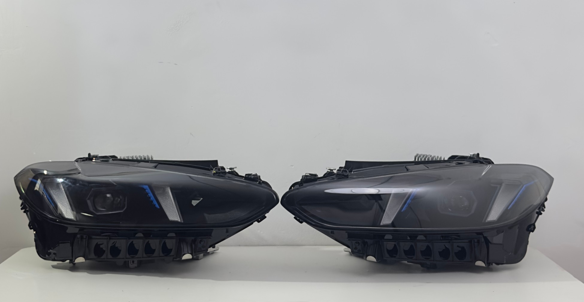 4 seres G22 headlights (1)