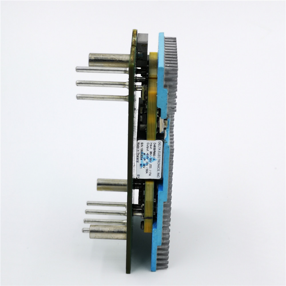 With heat dissipation Delta Isolated 500W high power DC-DC voltage conversion module 38V-55V to 9.6V55A