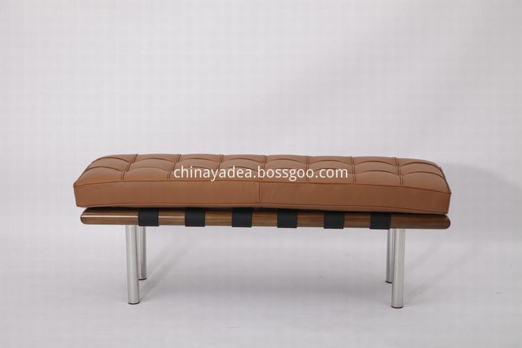 02 Barcelona Bench Light Walnut 4