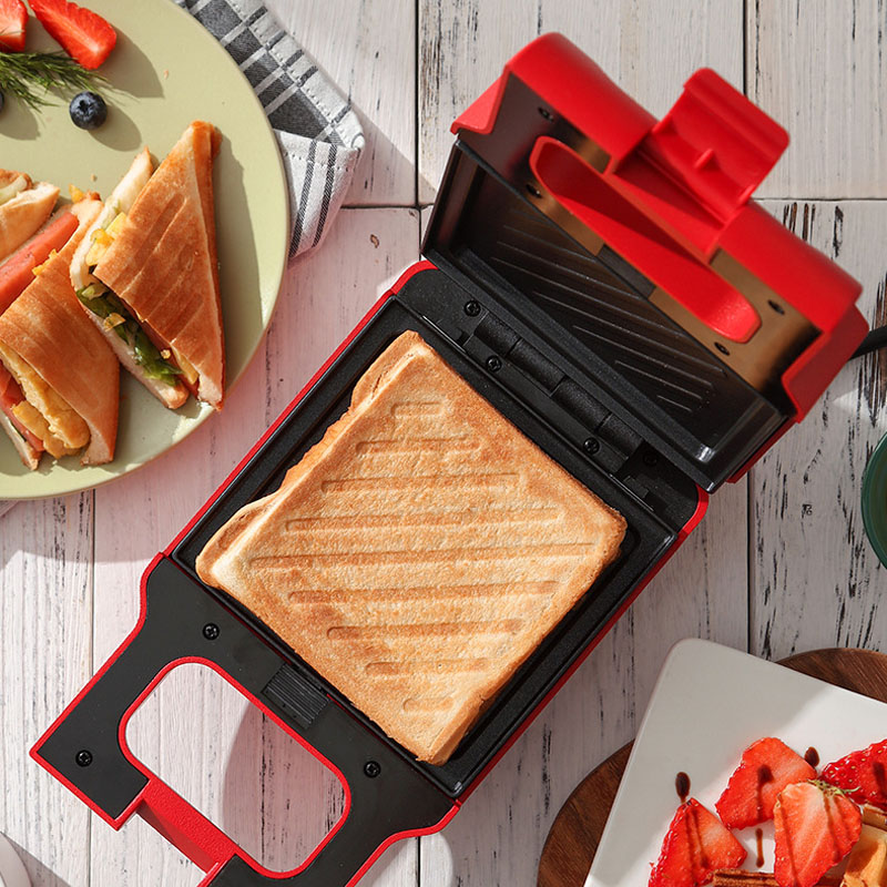 Multifunctional Electric Breakfast Maker Cake Egg Waffle Sandwich Maker Machine Bread Toaster with Two Non-Stick Ovenwares