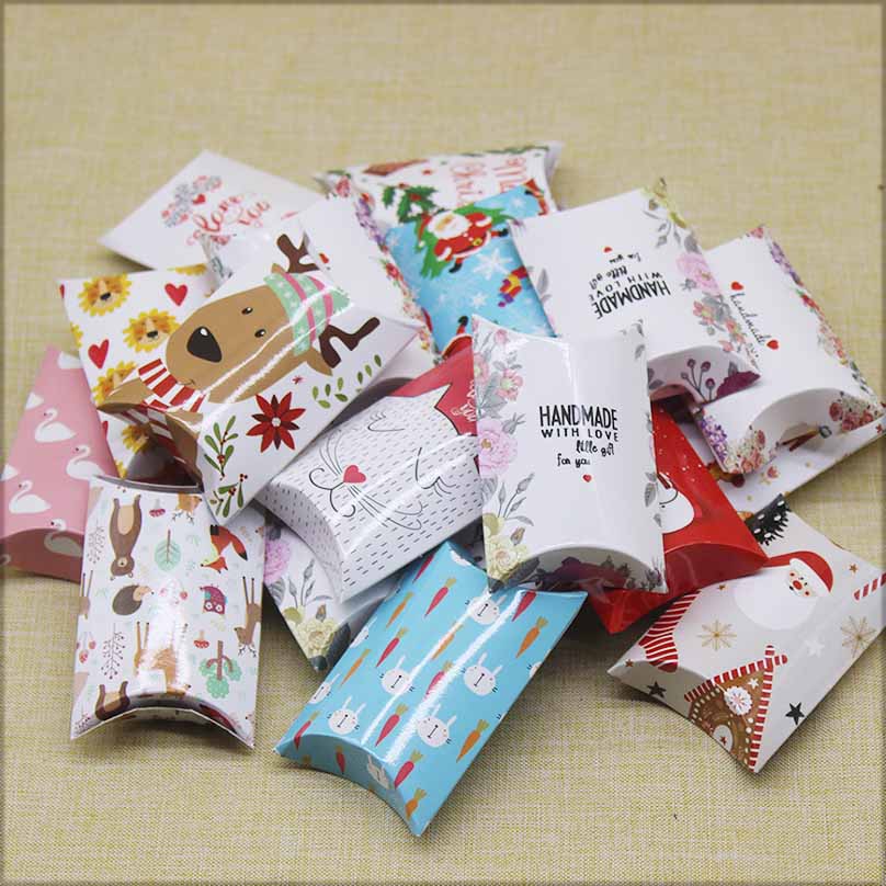 Pillow box with window 50/100pcs 8x5.5x2cm DIY paper gift box merry christmas style snowman with gifts party /wedding packing