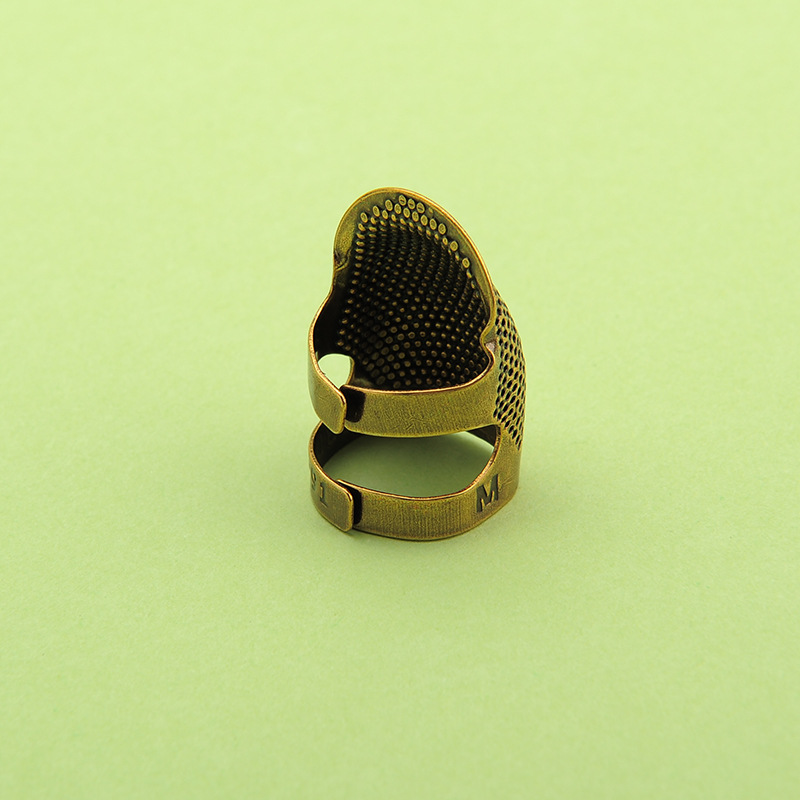 1PC Retro Finger Protector Antique Thimble Ring Handworking Needle Thimble Needles Craft Household DIY Sewing Tools Accessories